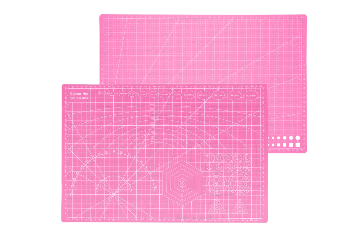 43cm x 28cm - Fondant Work Cutting Mat - Iconic Cake Art - Image 3