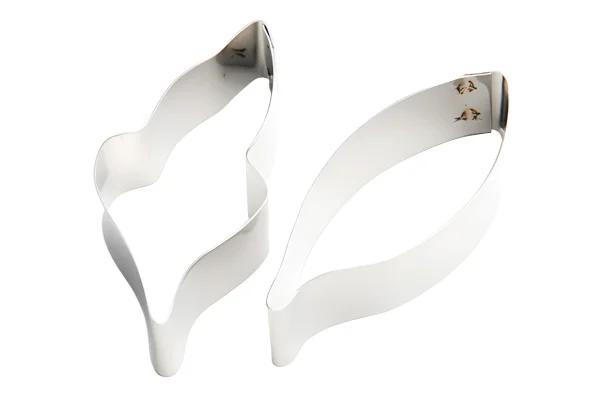 47mm x 22mm Poinsettia Cutter - Carolines