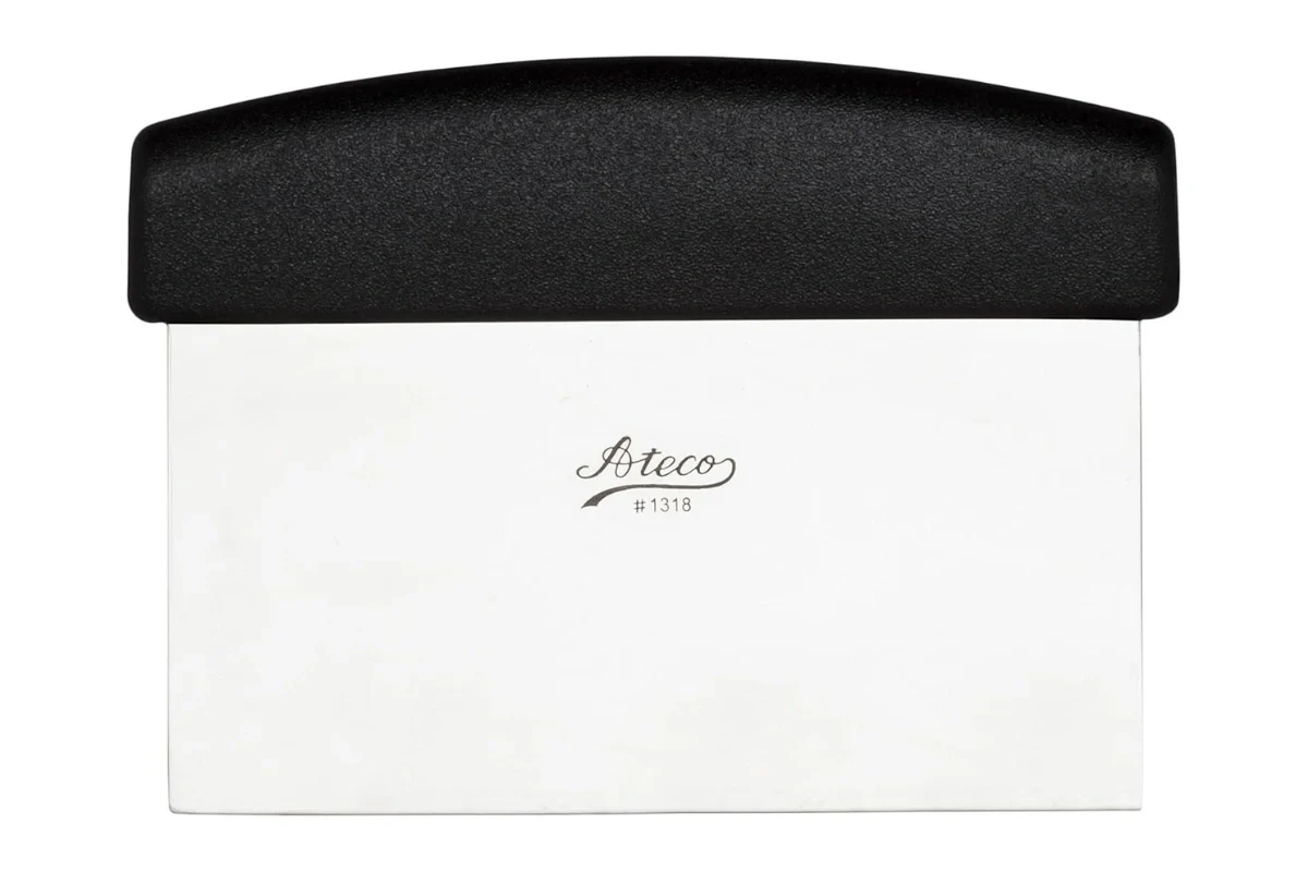 Black Bench Scraper with Handle 6 Inch - Ateco - Image 2