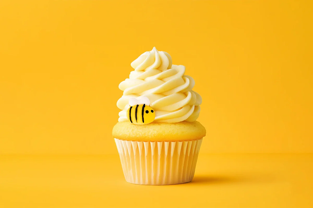 Bumble Bee Icing Decorations (10 Pack) - Sprinks - Image 5