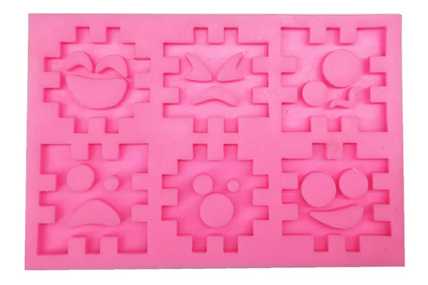 Cartoon Smiley Bricks - Iconic Cake Art - Image 2