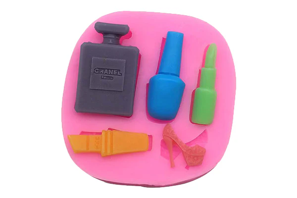 Cosmetics - Iconic Cake Art - Image 2