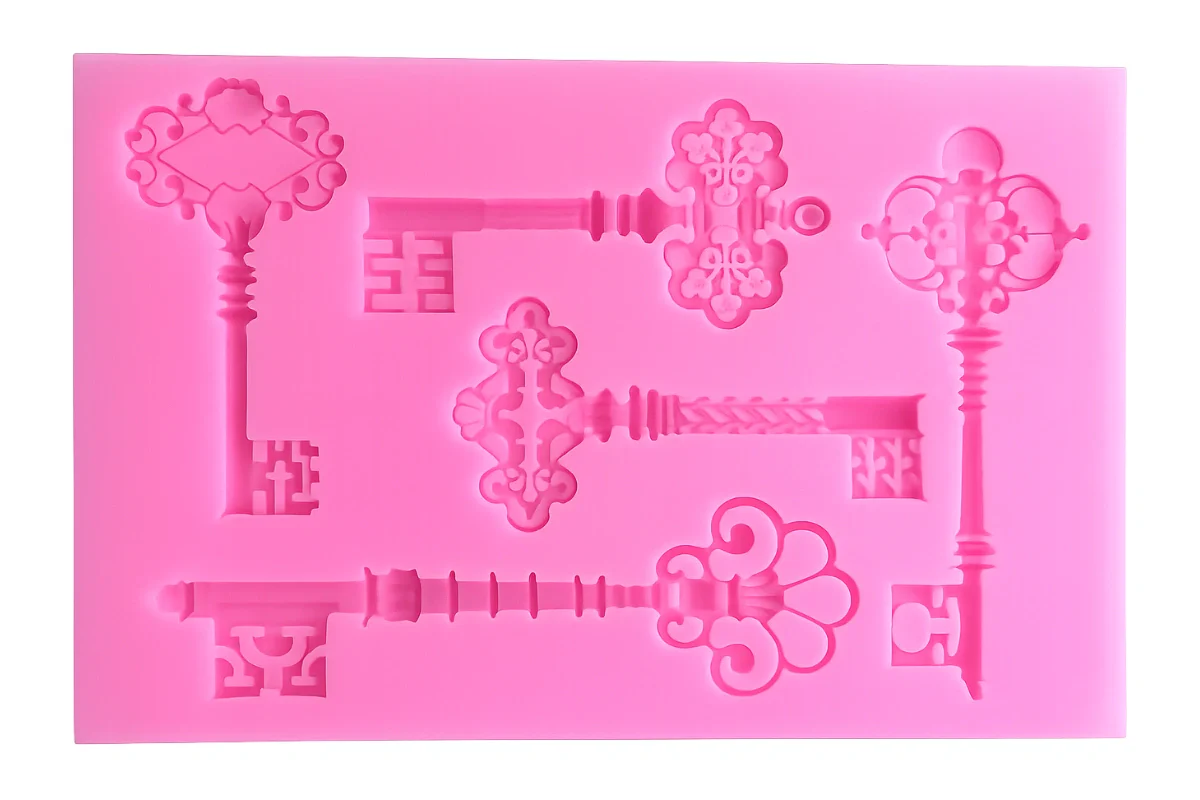Fancy Keys - Iconic Cake Art - Image 2
