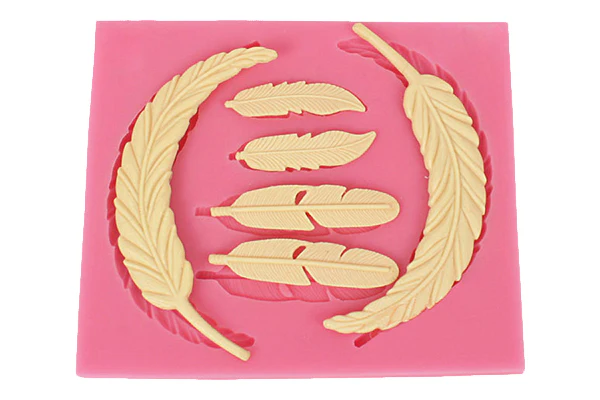 Feathers 1 - Iconic Cake Art - Image 2