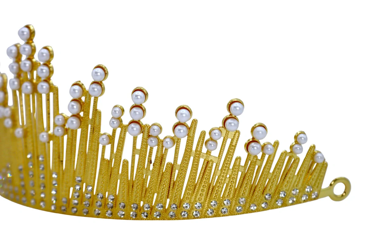 Gold Crown Topper - Iconic Cake Art - Image 3