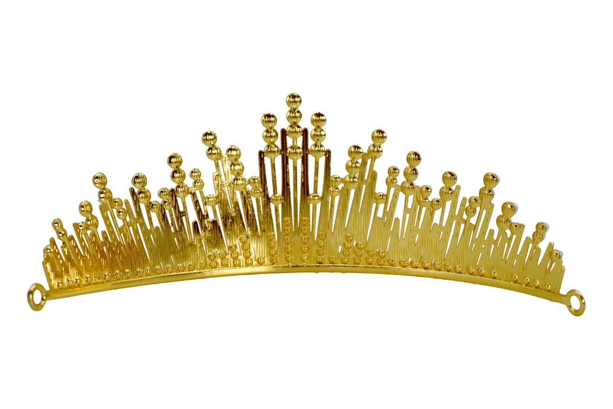 Gold Crown Topper - Iconic Cake Art - Image 4