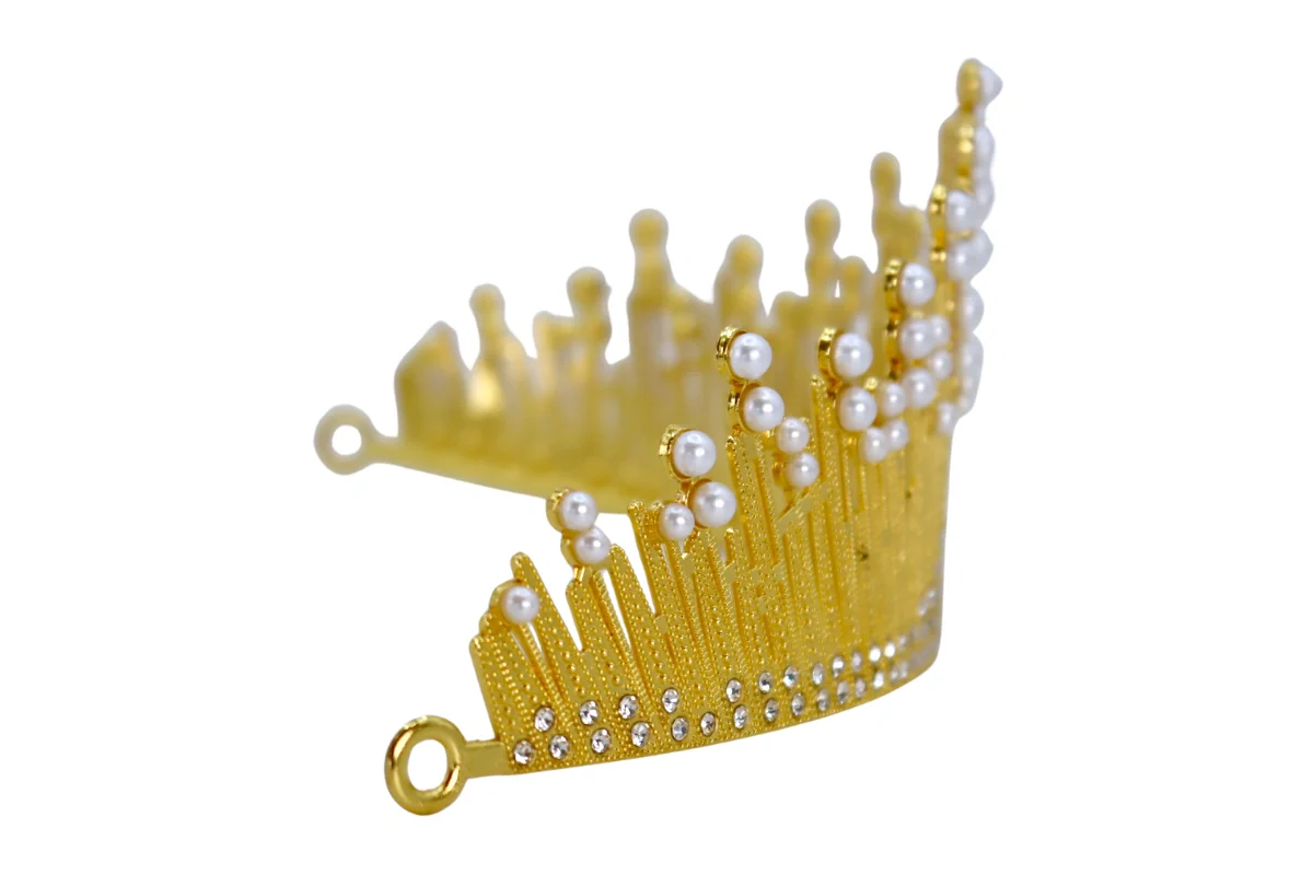 Gold Crown Topper - Iconic Cake Art - Image 5