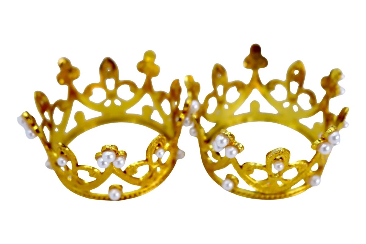 Gold Crown Toppers 5cm - Iconic Cake Art - Image 4