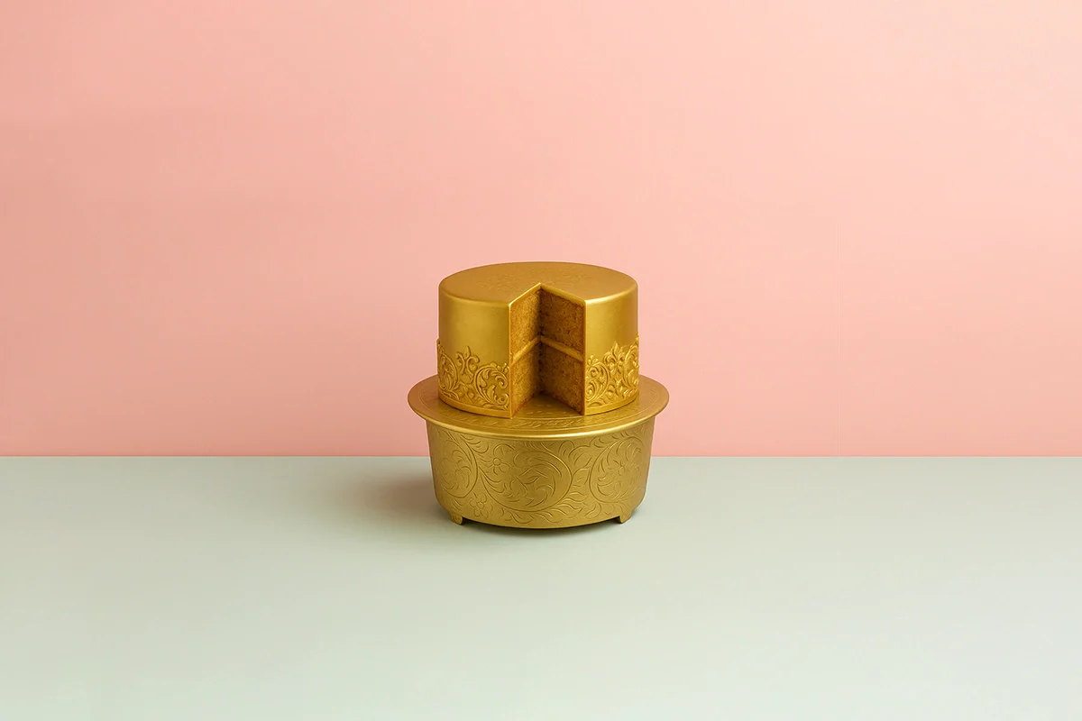 Gold Round 10 Hand Crafted Plateau Style Cake Stand - Iconic Cake Art - Image 2