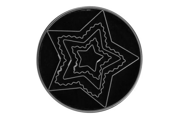 T P Cutter Star Plain Scalloped - Loyal
